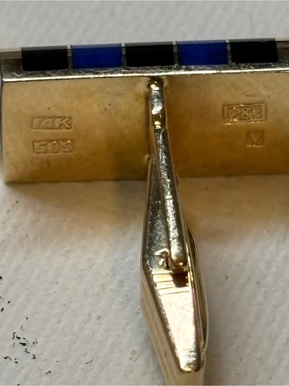 Very nice 14k gold lapis and onyx Cufflinks.